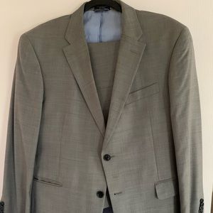 Mens TOMMY HILFIGER Gray Suit -40R -MATCHING PANTS